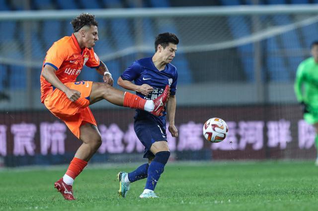 开云线上入口-【中超】洛卡迪亚点射克雷桑赛季首球 沧州1比1泰山